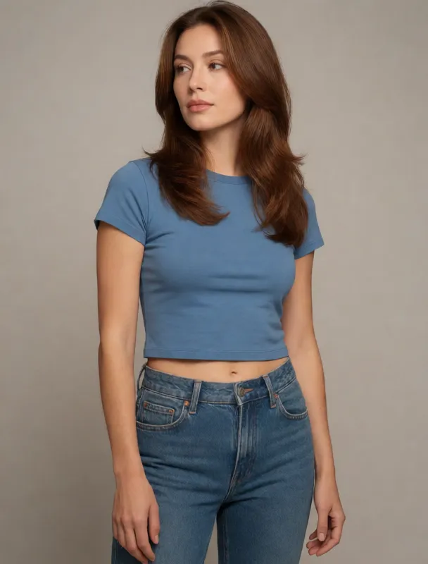 fitted cropped tee by krea 2