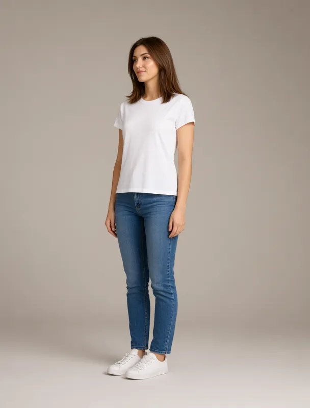 shoulder length by qwen image 2.1